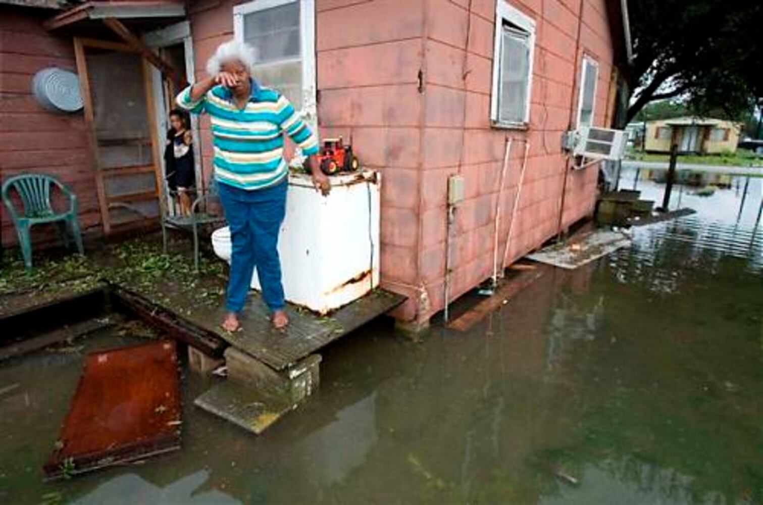 Hurricane Humberto lashes Texas