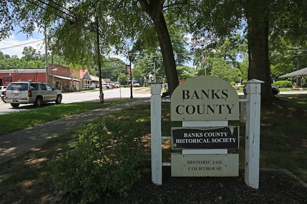 Banks County sign is displayed in downtown Homer, Wednesday, May 21, 2025. The boundary between Banks and Franklin moved to the east several years ago near the home of Banks County Sheriff Billy Carlton Speed. (Hyosub Shin / AJC)