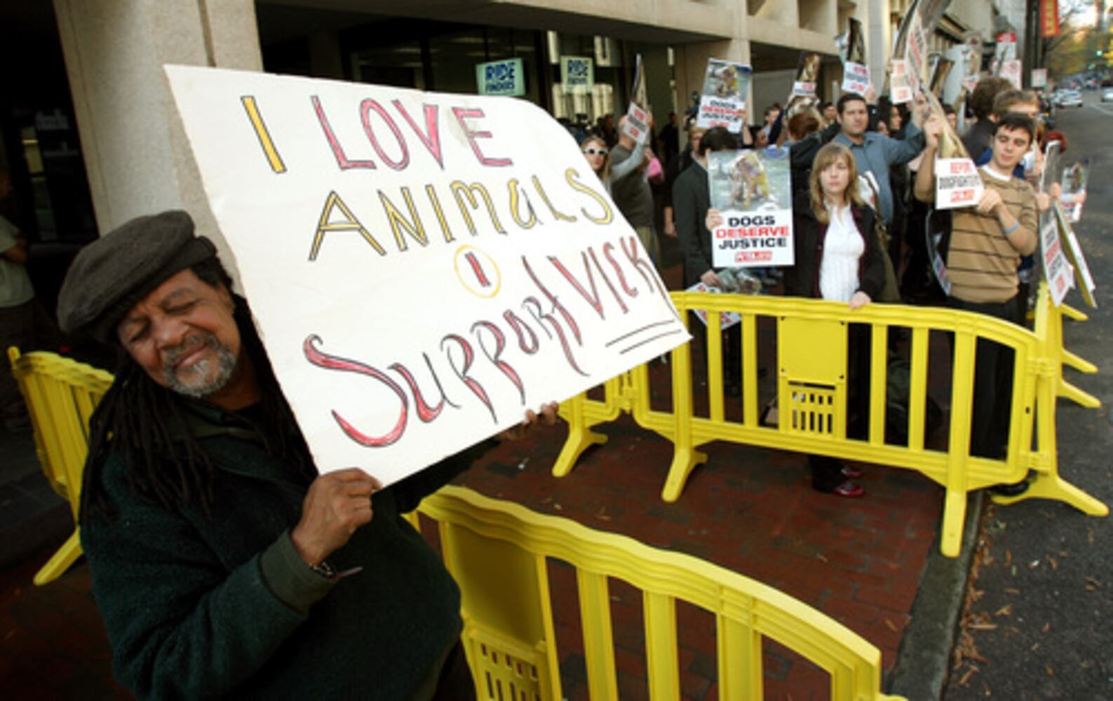Michael Vick sentenced in dogfighting case
