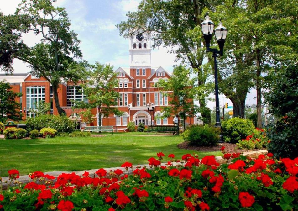Historic downtown McDonough Georgia square near Henry County neighborhoods