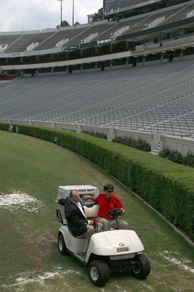 Uga VI funeral