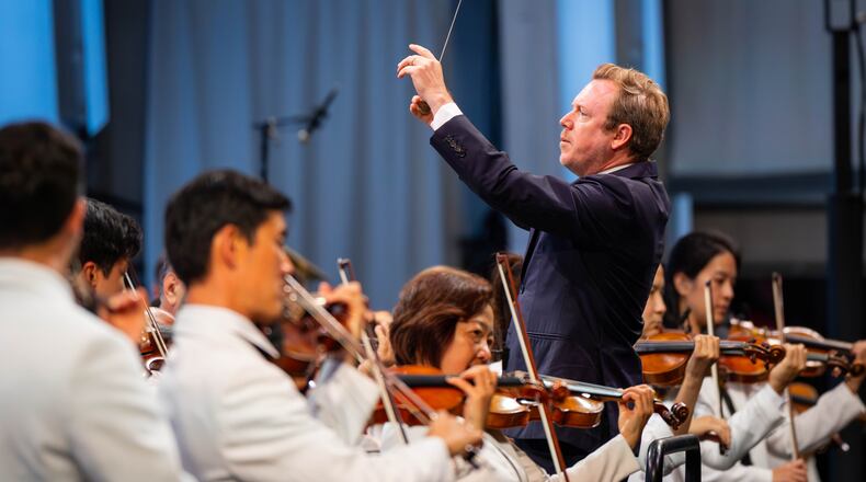 This image released by the Los Angeles Philharmonic shows Daniel Harding conducting the Los Angeles Philharmonic at the Hollywood Bowl in Los Angeles on Aug. 19, 2025. (Elizabeth Asher/Los Angeles Philharmonic via AP)