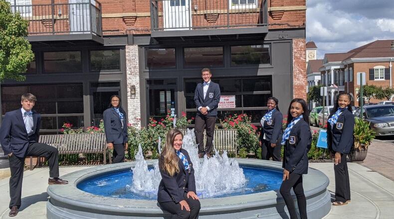 DECA students at Chapel Hill High School won several awards in the virtual Georgia DECA region competition. These students will advance to the state level.
First place winners were Brylen Thompson, Jaden Young, Jenee Kennedy and Kristen Wilkerson. Second place winners were Temidayo Solomon, Delorna Stutts, Karli Hollis, Donovon Jackson and Andrew Sorg. Selene Garcia placed fourth.
Pictured left to right in downtown Douglasville are DECA members Andrew Sorg, Jaden Young, Rylee Rice, Ethan Sayles, Brylen Thompson, Kristen Wilkerson and Quanajesha Cooke.