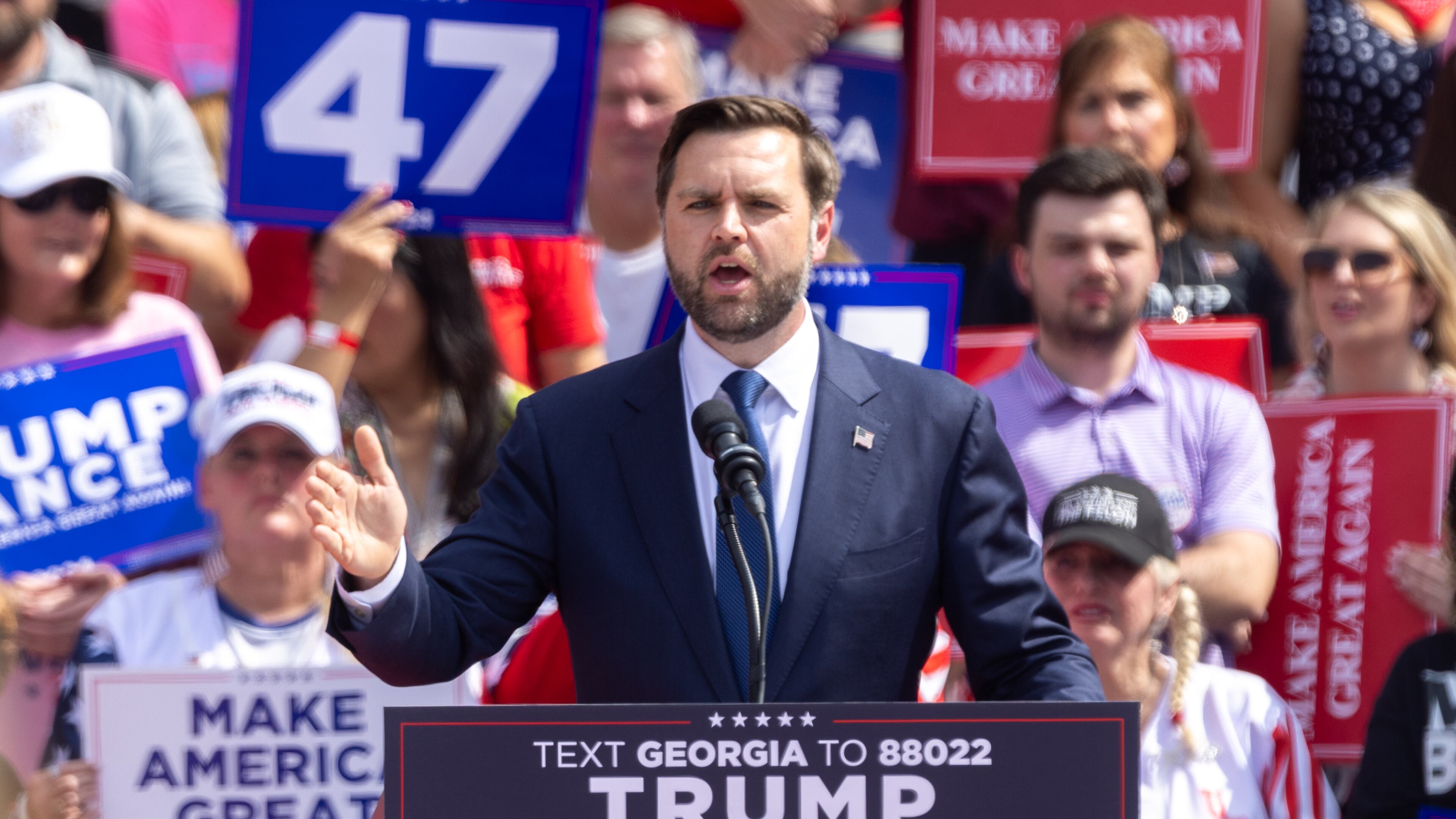 JD Vance campaigned in Lindale, Ga. on Friday, October 4, 2024. (Arvin Temkar/AJC)