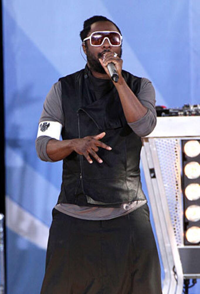 Black Eyed Peas & Carrie Underwood on morning shows