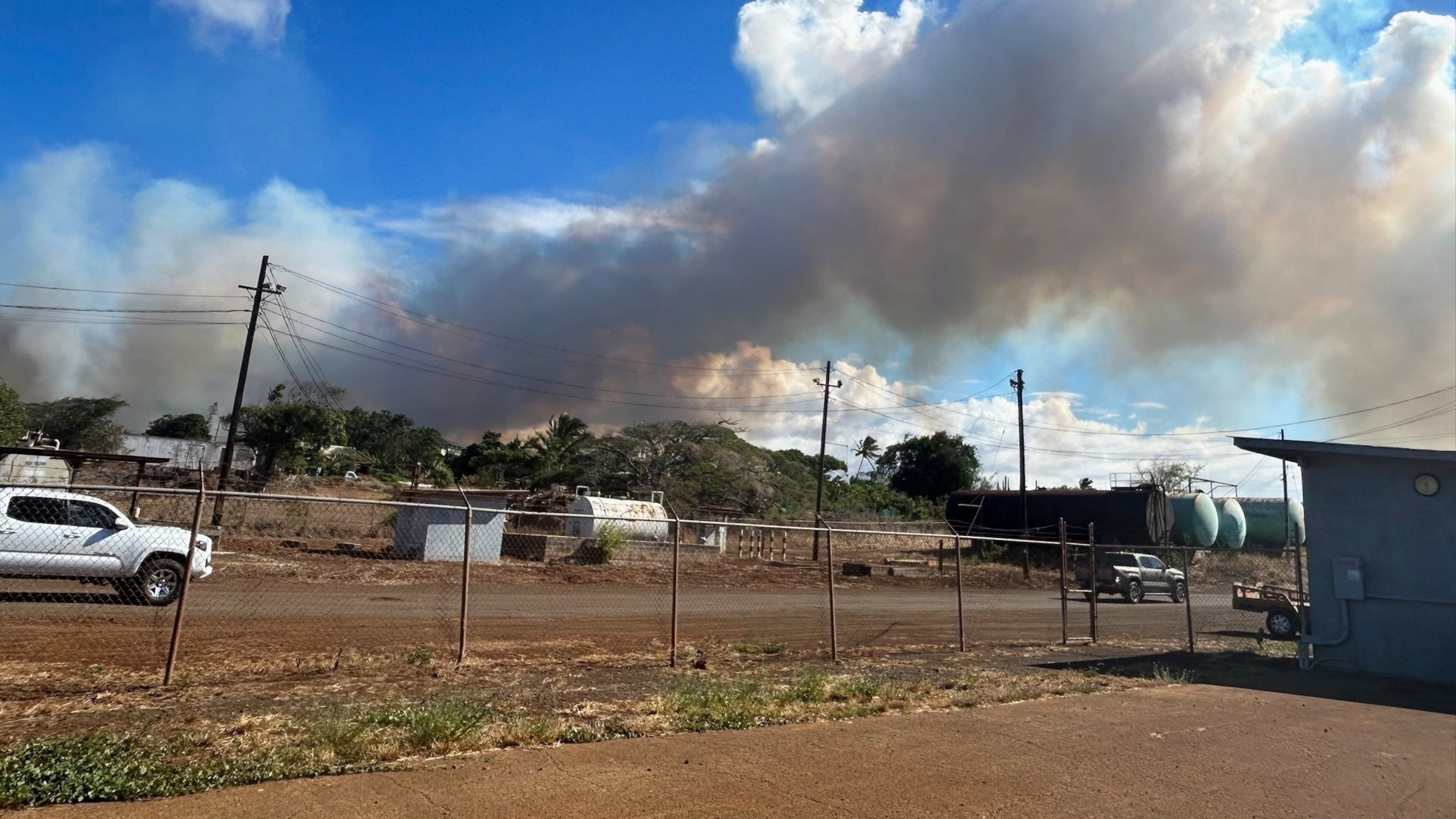 This photo provided by Wayne Thibaudeau shows smoke rising from a fire near Paia, Hawaii, Tuesday, Sept. 23, 2025. (Wayne Thibaudeau via AP)