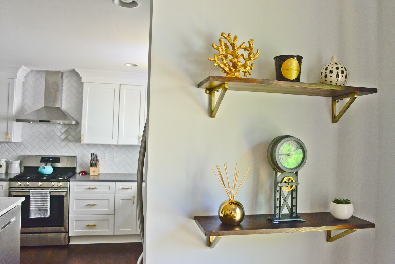 Renovated bungalow brings couple together in Kirkwood
