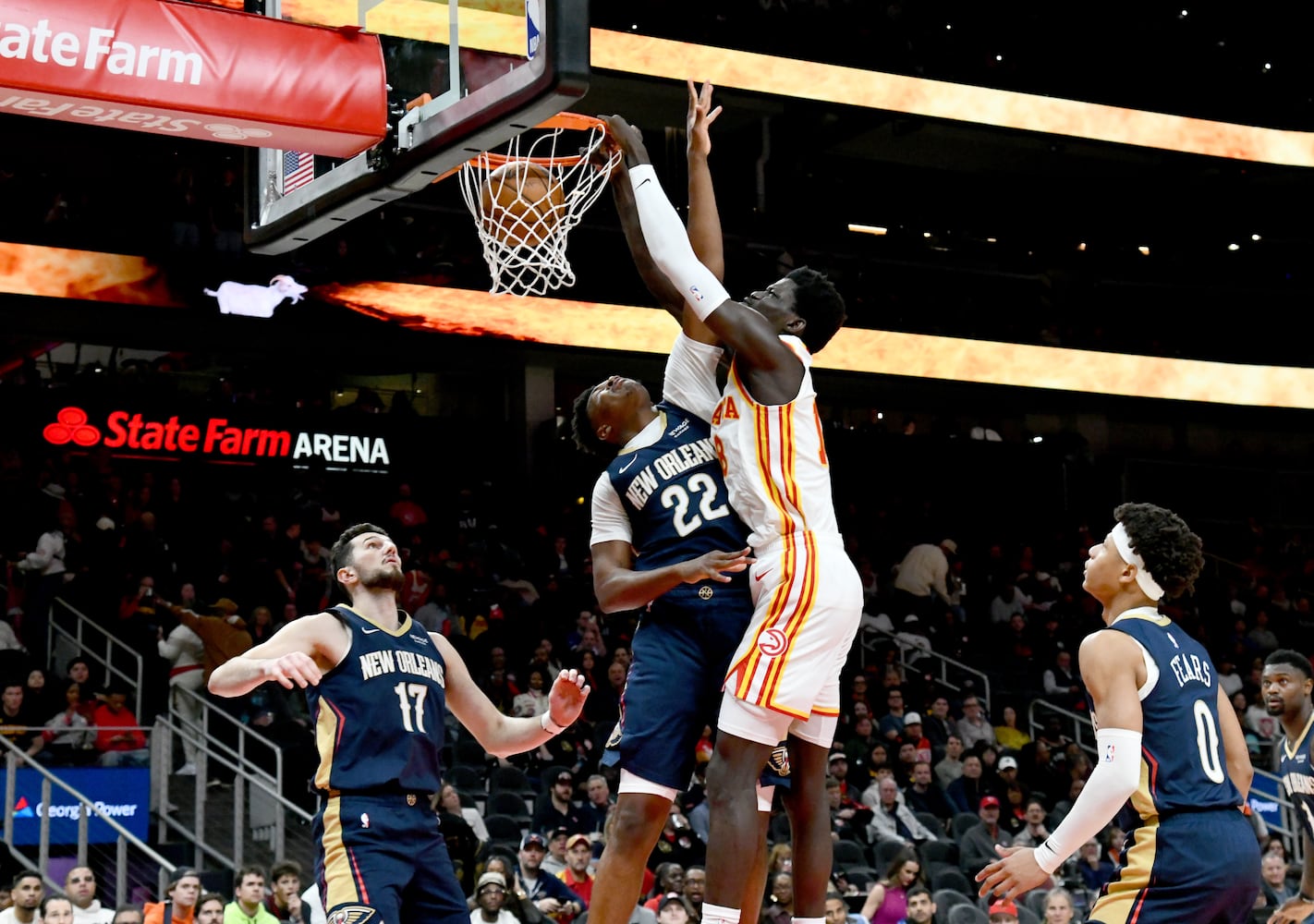 Pelicans vs Hawks game