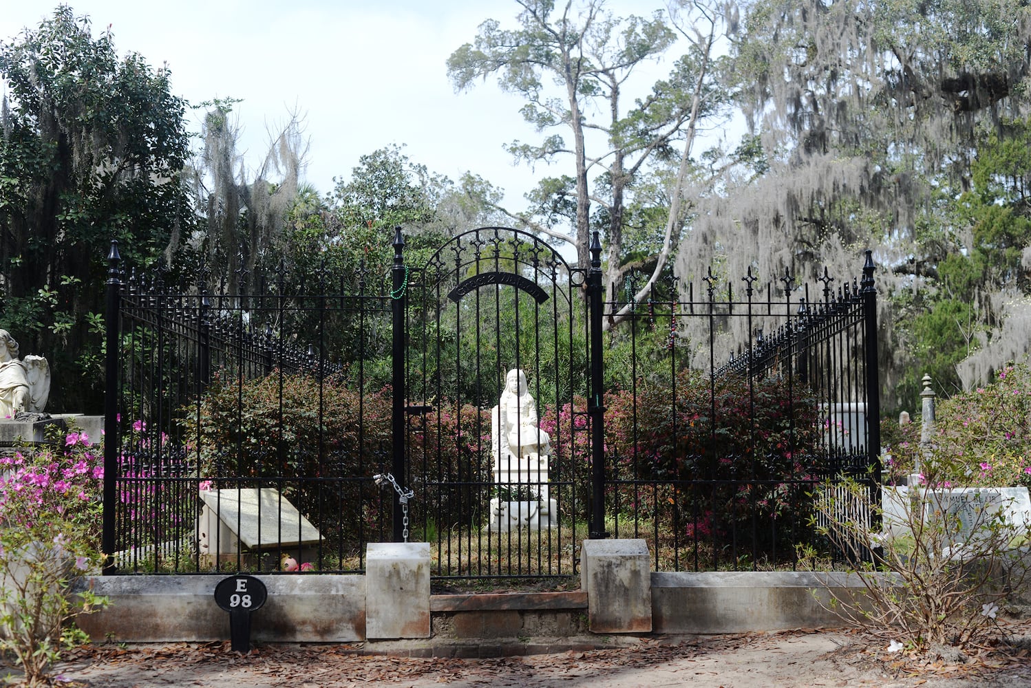 Bonaventure Cemetery's 'Little Gracie' among world's most-visited graves