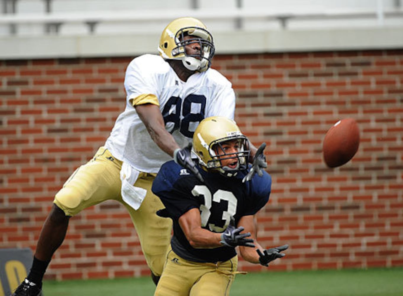 Georgia Tech holds football scrimmage
