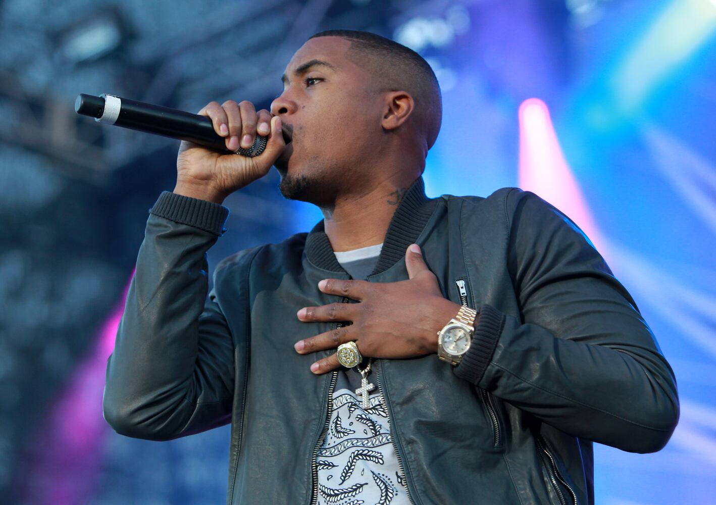 Nas, ZZ Top rock the crowd