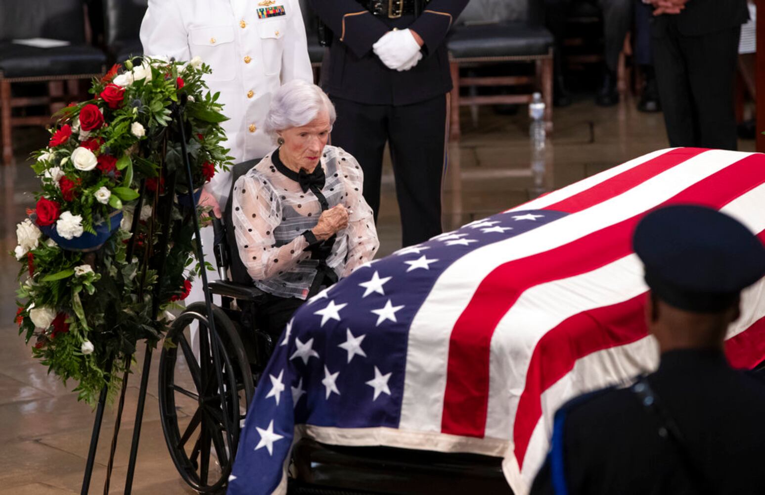 Photos: Sen. John McCain lies in state in U.S. Capitol Rotunda