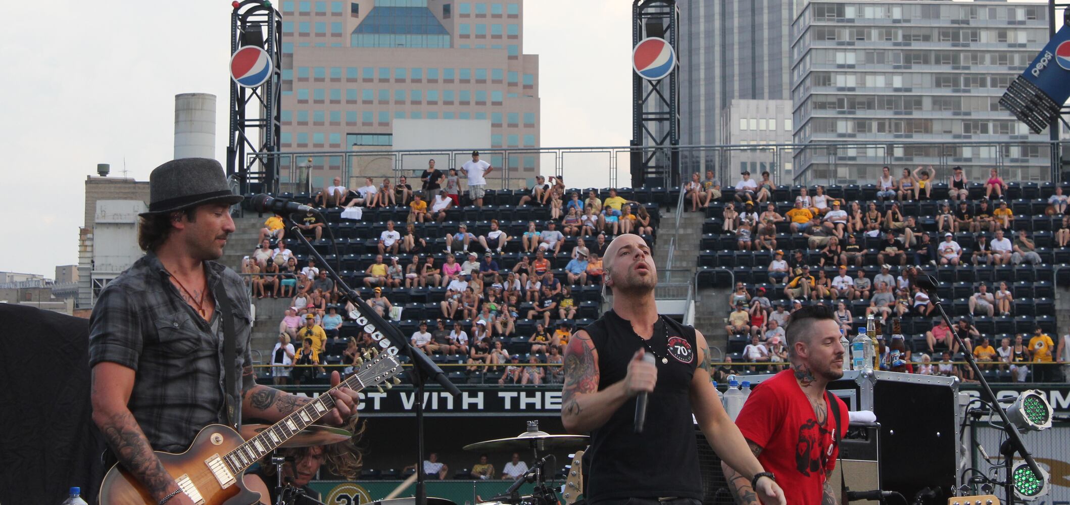 Daughtry rocks PNC Park after Pirates win