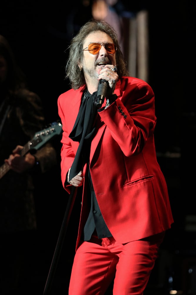 The Black Crowes rocked a packed Fox Theatre crowd on Wednesday, April 3, 2024 on their Happiness Bastards Tour. The Black Lips opened the show.
Robb Cohen for the Atlanta Journal-Constitution
