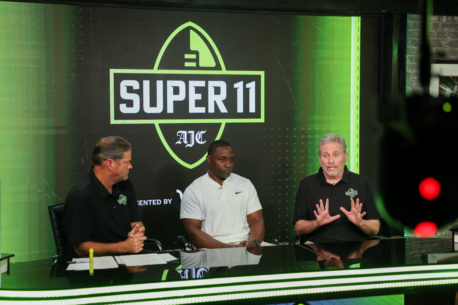super 11 show