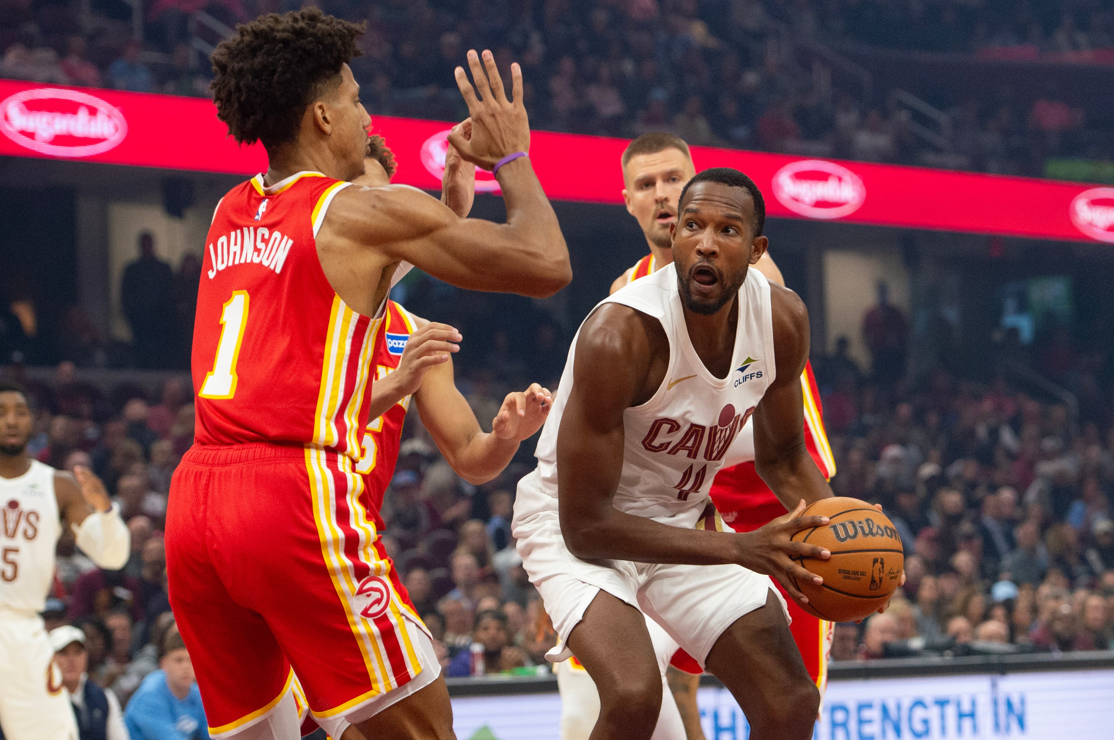 Hawks Cavaliers Basketball