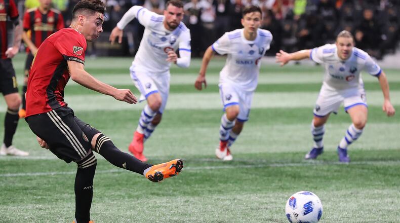 Atlanta United midfielder Miguel Almiron scores on a penalty kick to tie the game 1-1 against Montreal Impact during the second half in a MLS soccer game on Saturday, April 28, 2018, in Atlanta.  Curtis Compton/ccompton@ajc.com