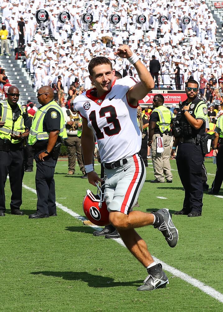 091822 BULLDOGS PHOTO