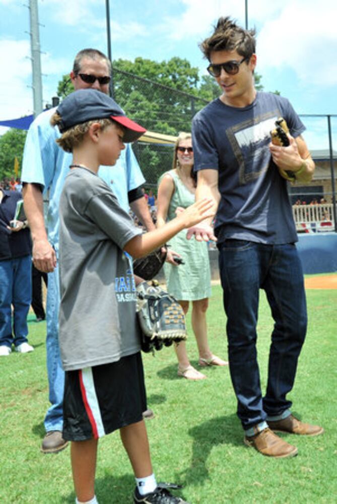Zac Efron goes to baseball camp