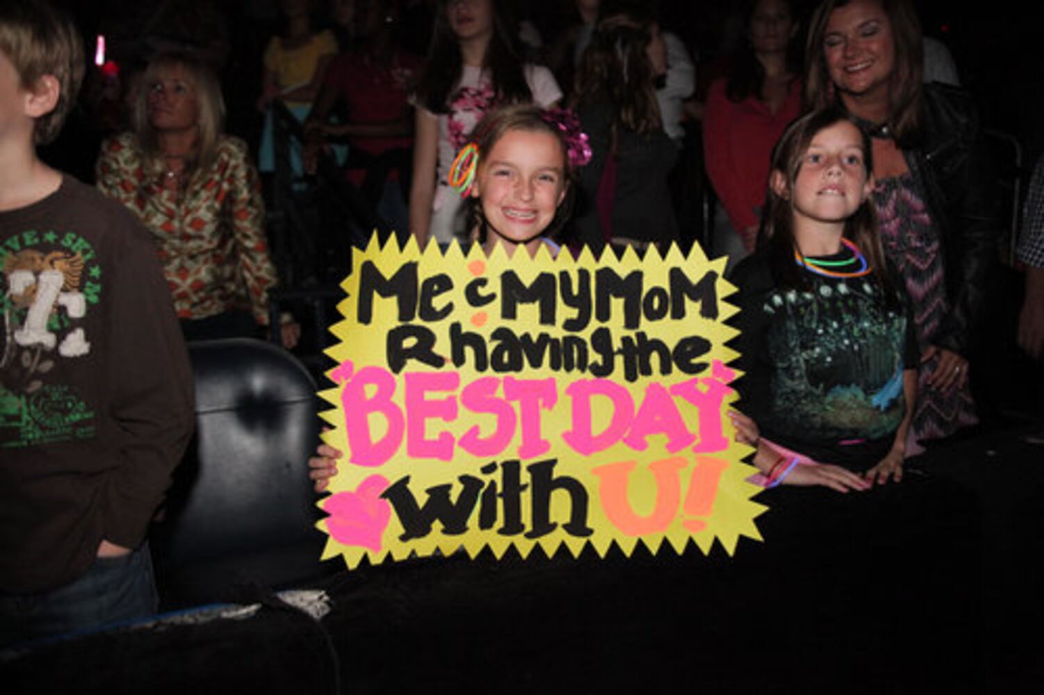 Taylor Swift sells out Philips Arena