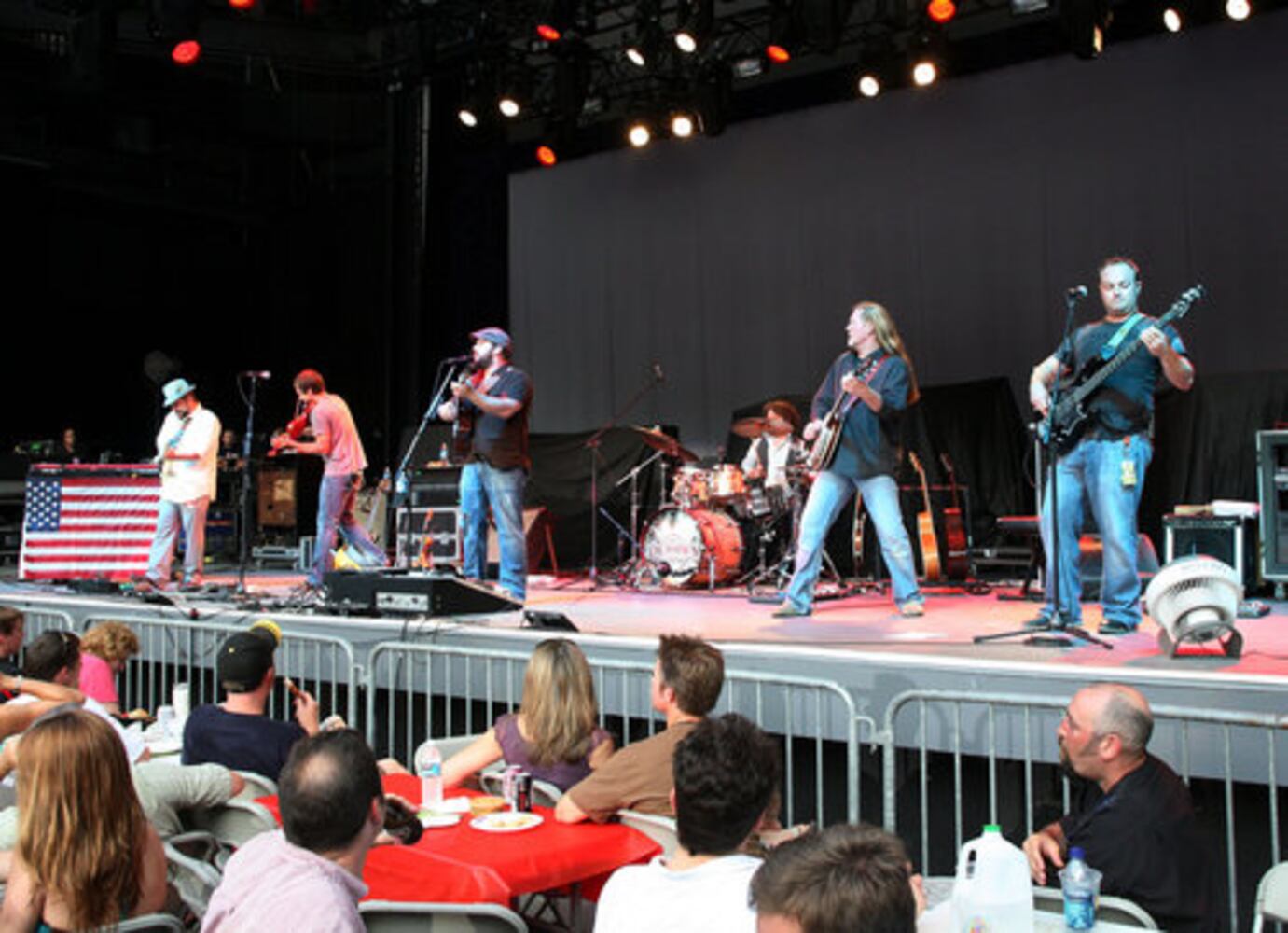 ZZ Top rocks Chastain Park