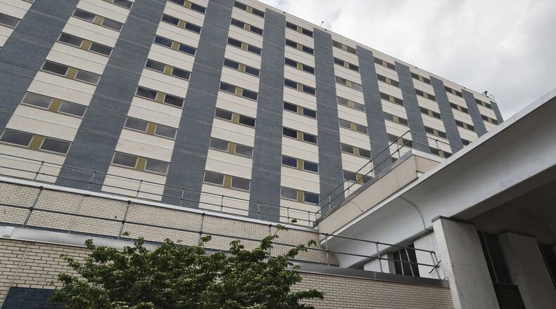 The Atlanta VA medical Center, located in Decatur, scored poorly again compared to other VA hospitals in 2019, but a new leader was put in place last spring to turn the facility around. Bob Andres / bandres@ajc.com