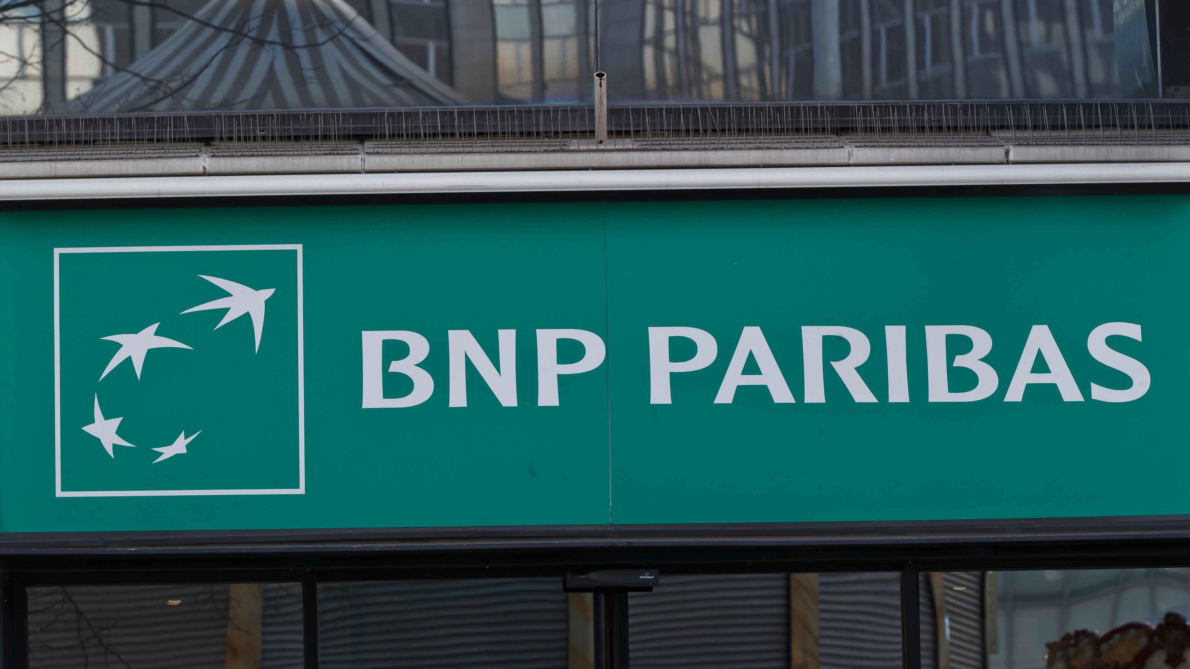 FILE - The logo of French bank BNP Paribas SA is pictured at the La Defense business district outside Paris, Thursday, Jan. 11, 2016(AP Photo/Michel Euler, File)