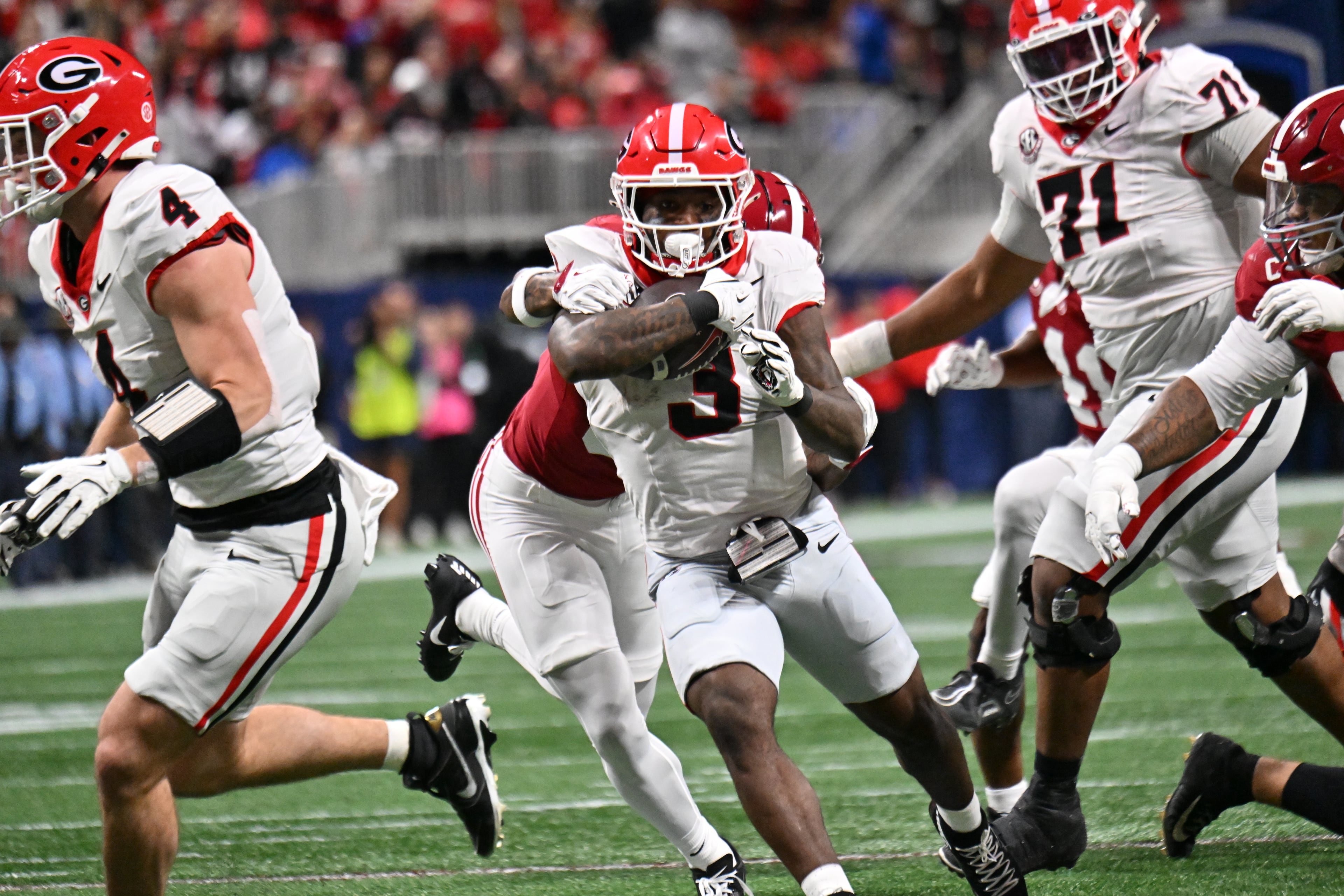 during the SEC Championship Game at Mercedes-Benz Stadium, Saturday, Dec. 6, 2025, in Atlanta. (Hyosub Shin / AJC)