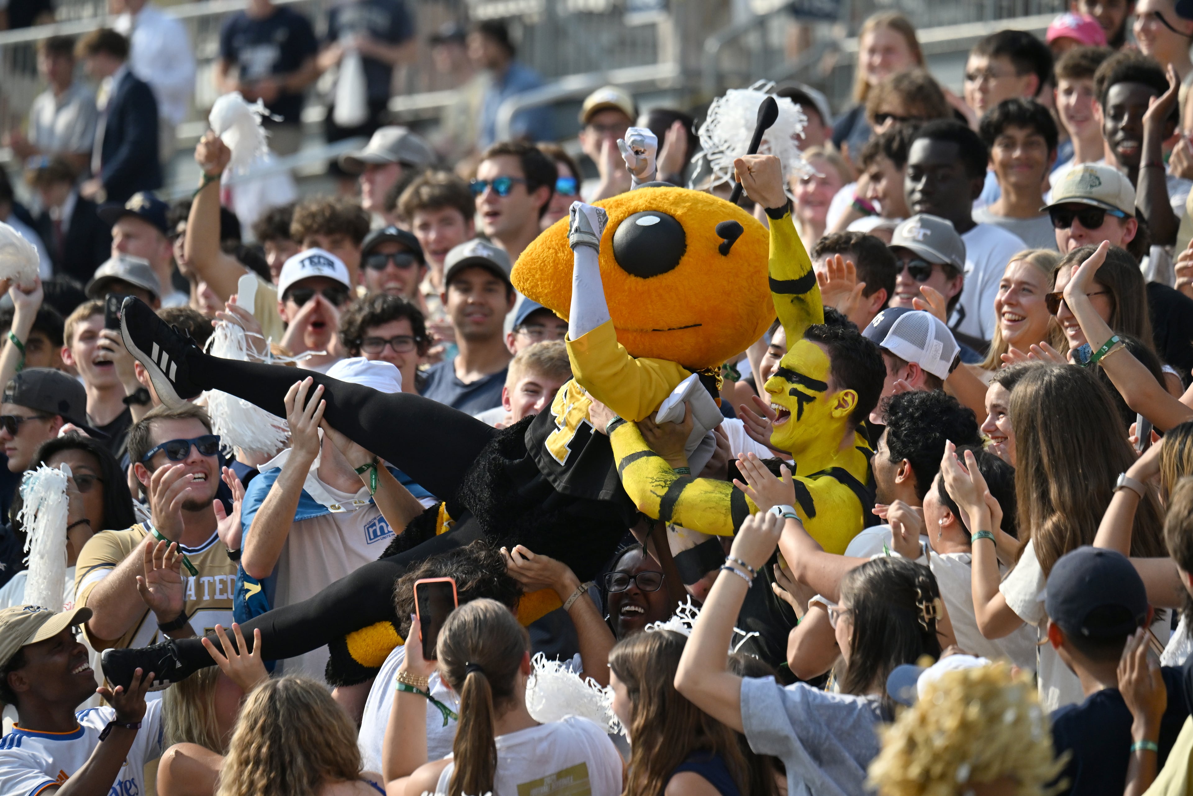 Buzz entertains fans before an NCAA college football game between Georgia Tech and Temple at Georgia Tech's Bobby Dodd Stadium, Saturday, Sept. 20, 2025 in Atlanta. (Hyosub Shin/AJC)
