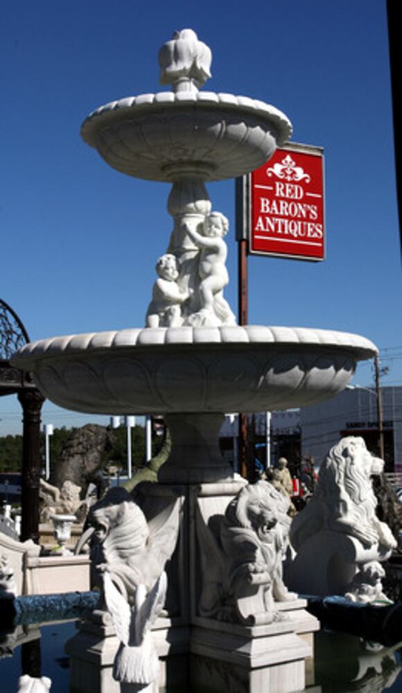 Red Baron's Antiques Auction