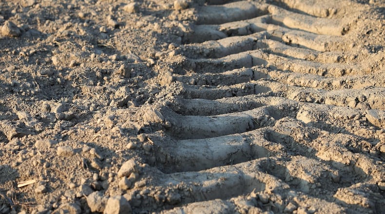 Tractor wheel track. File photo. (Photo: GoranH/Pixabay)