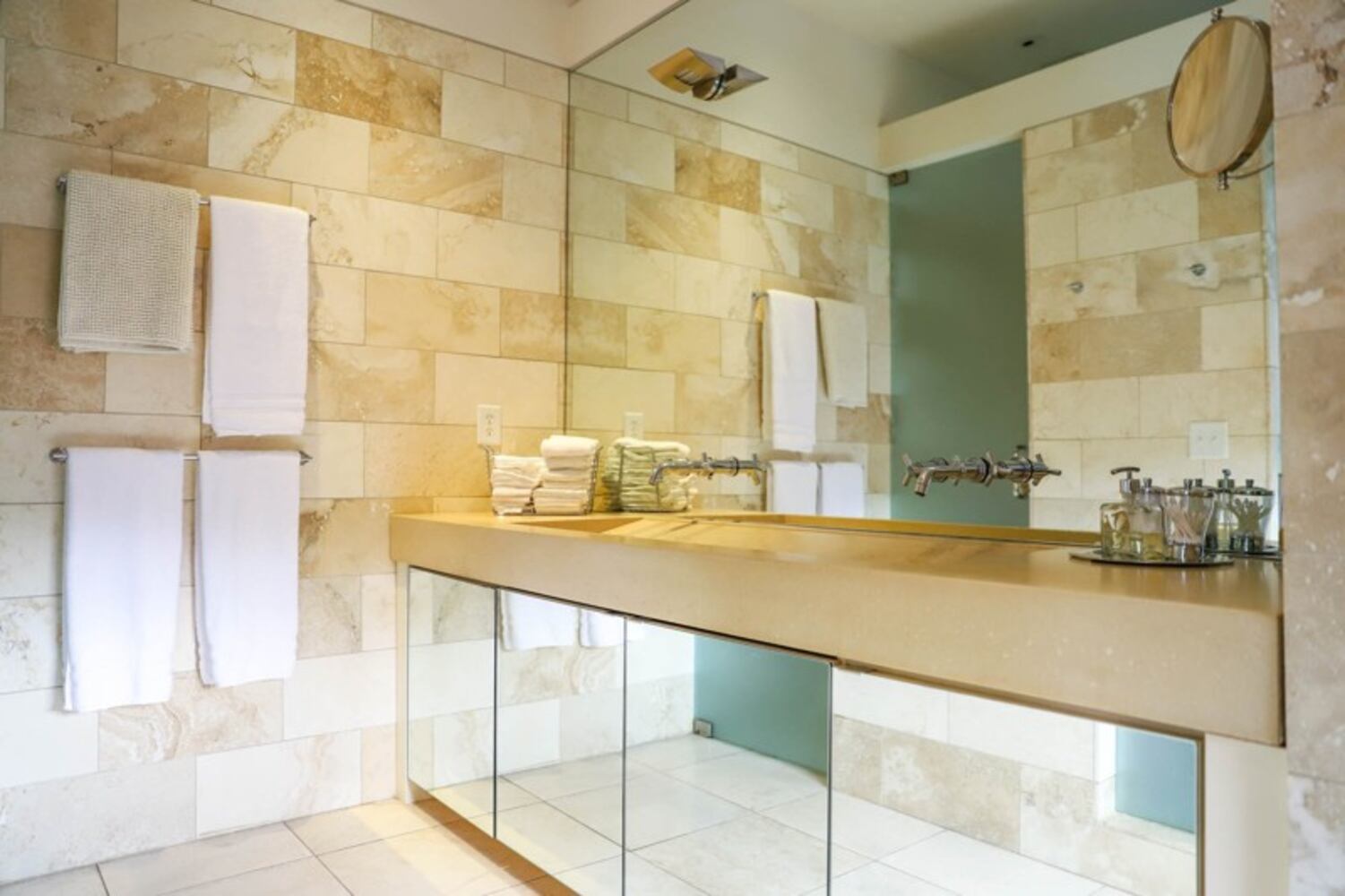 Bold and beautiful bathrooms