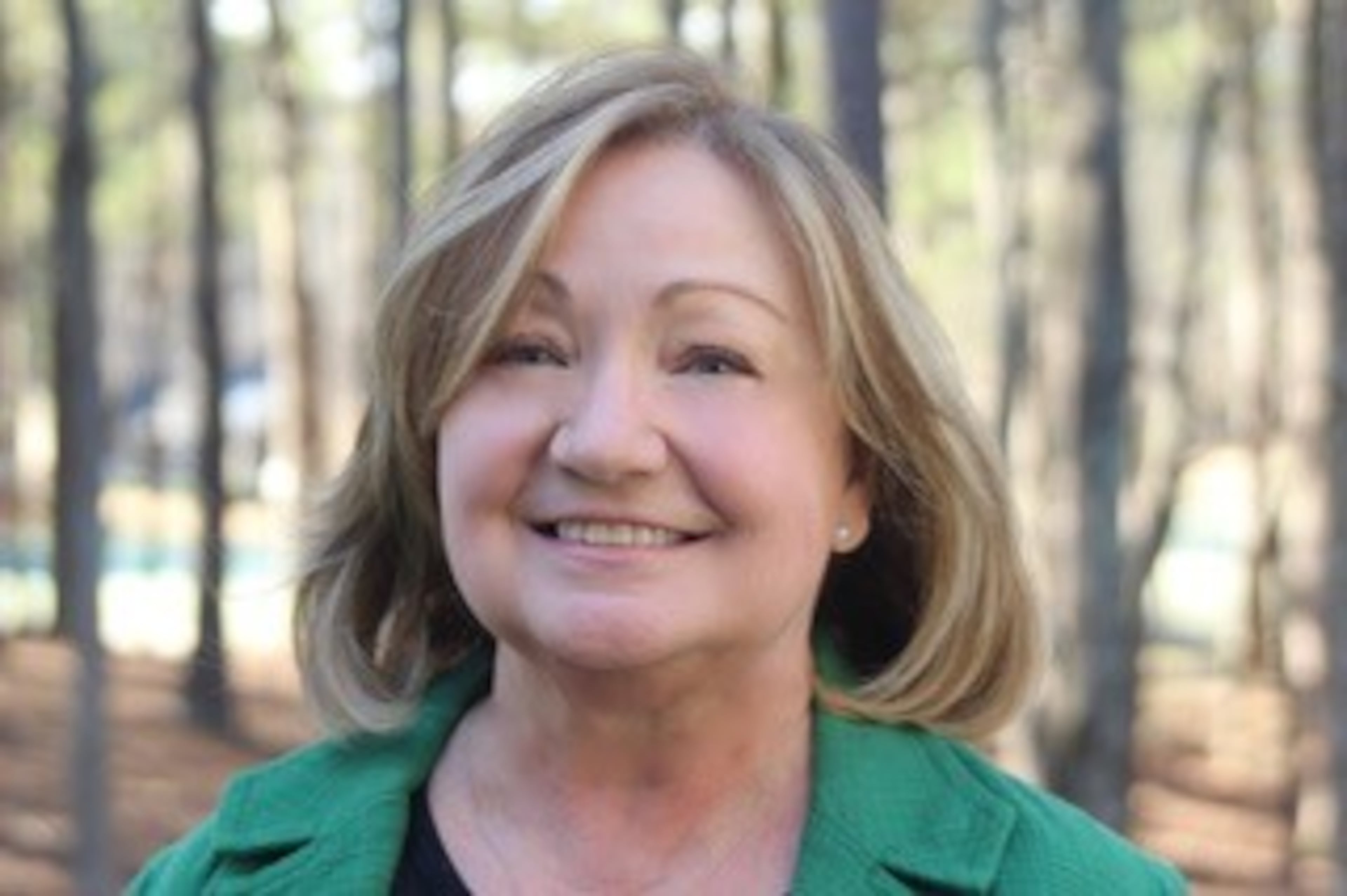 Mary Robichaux, a former state representative, appears to have beaten the incumbent in Roswell's mayoral race.