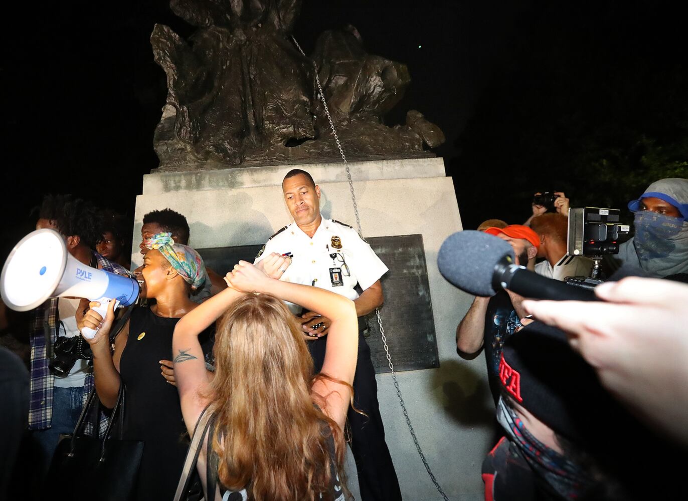 Atlanta protesters hold memorial, march after Charlottesville violence