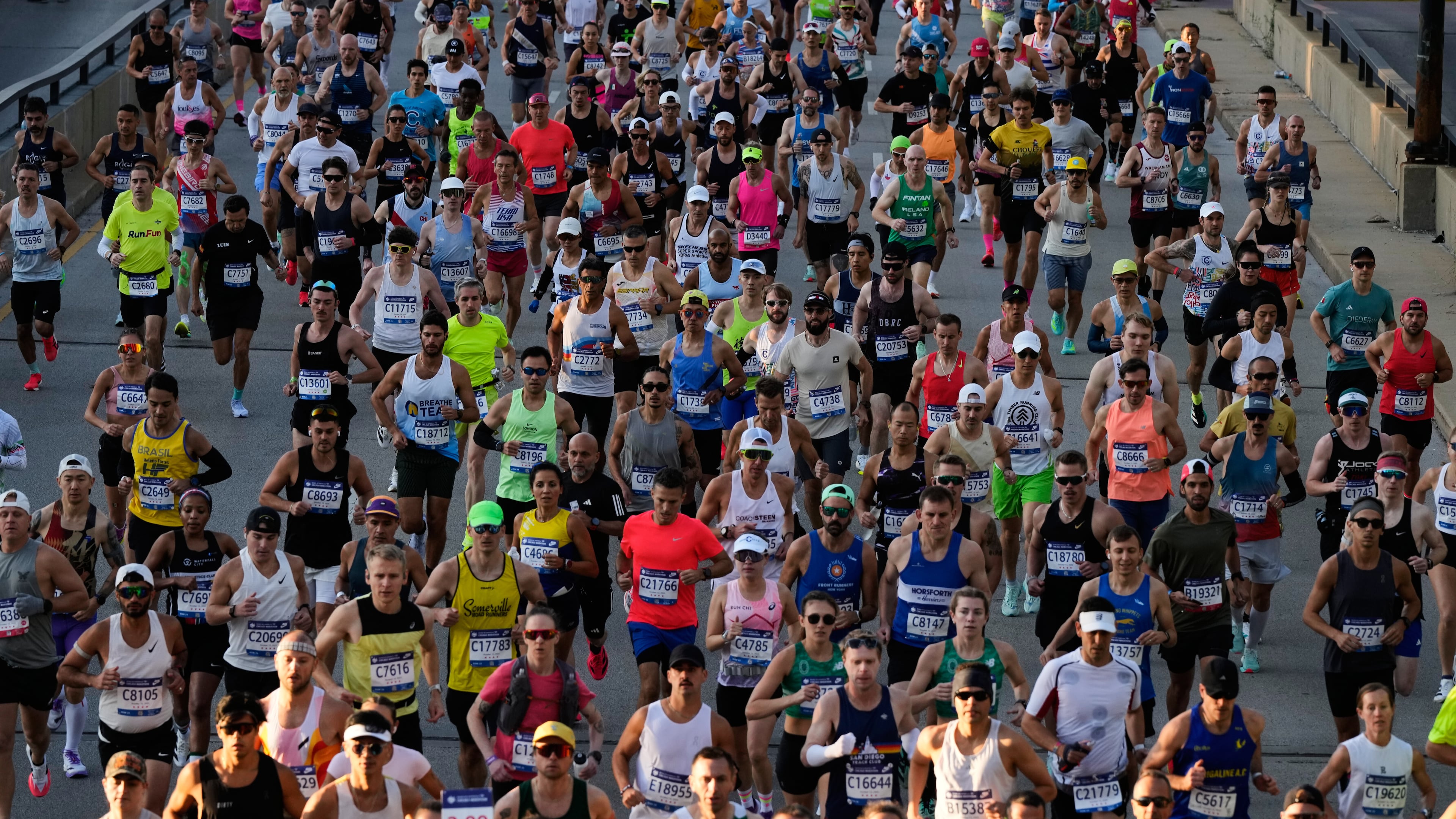 Runners participate in the Chicago Marathon, Sunday, Oct. 12, 2025. (AP Photo/Nam Y. Huh)