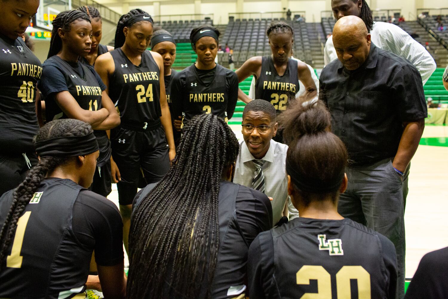 Photos: High school basketball state tourney continues