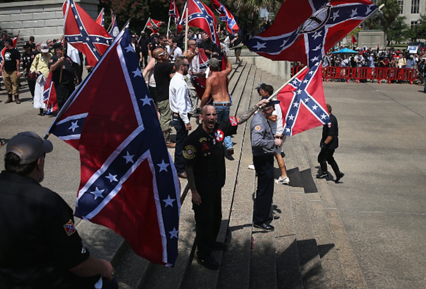KKK rallies at South Carolina Statehouse