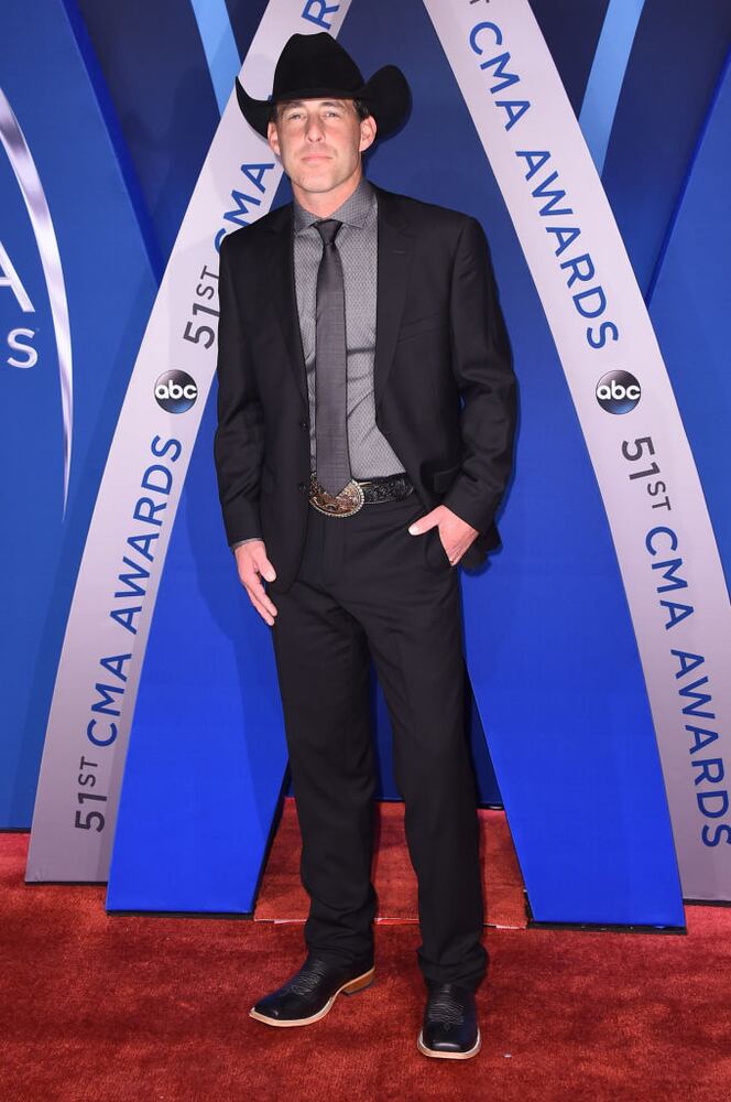 PHOTOS: 51st CMAs red carpet arrivals