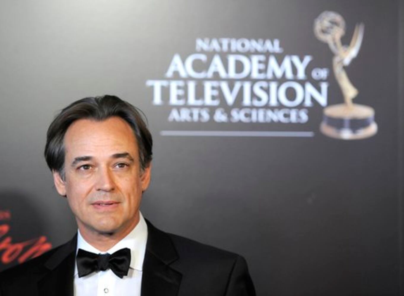 Daytime Emmys dazzle with glitz, glamour