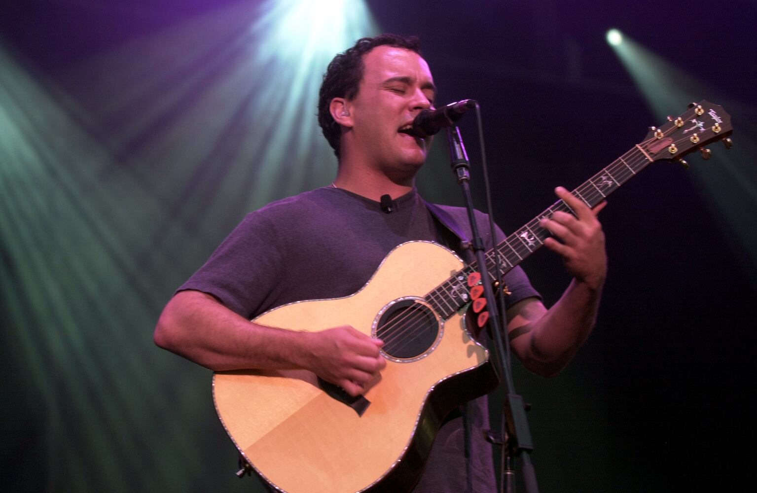 2001: Dave Matthews Band