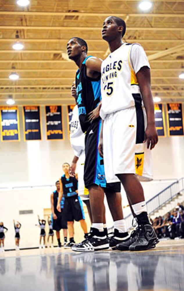 Derrick Favors