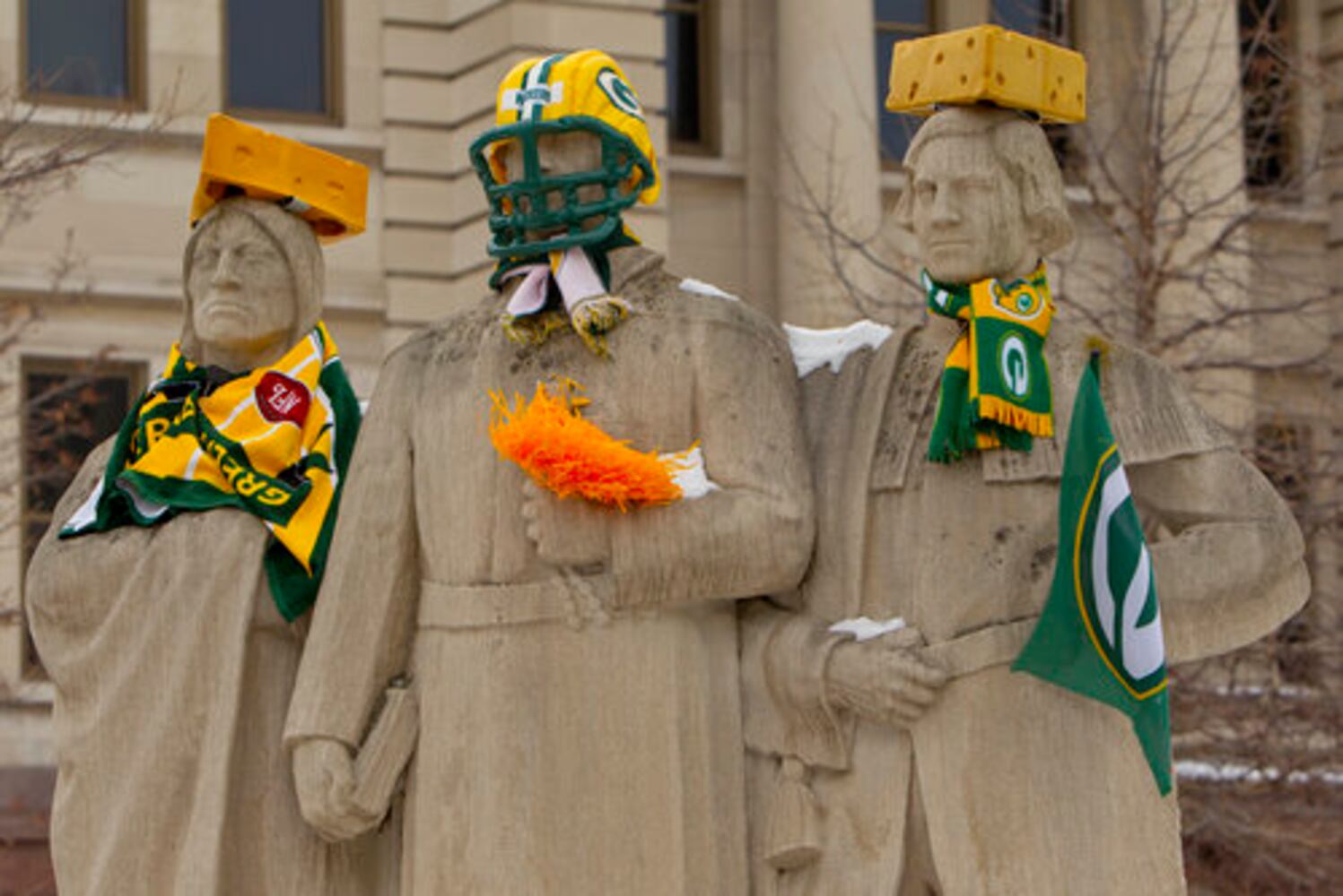 Fans go Super Bowl crazy