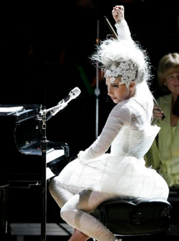 Lady Gaga/Sir Elton John perform for Rainforest Fund's