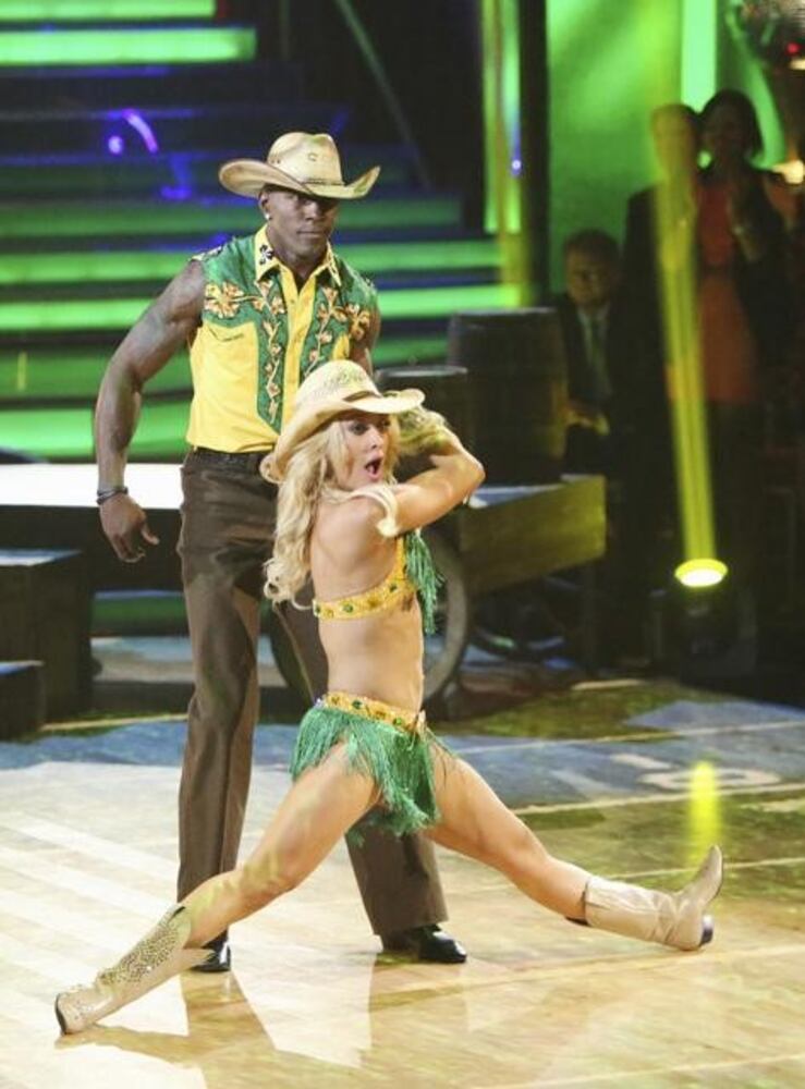 Donald Driver wins "Dancing With The Stars" on ABC
