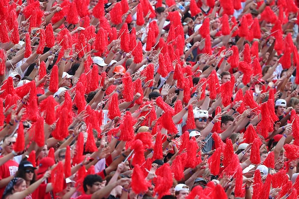 Georgia fans fill the stadium for a top-10 showdown with Arkansas Saturday, Oct. 2, 2021, in Athens. (Curtis Compton / Curtis.Compton@ajc.com)