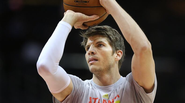 Hawks guard Kyle Korver practices his shot preparing to play the Knicks in a NBA basketball game on Wednesday, Dec. 28, 2016, in Atlanta. Curtis Compton/ccompton@ajc.com