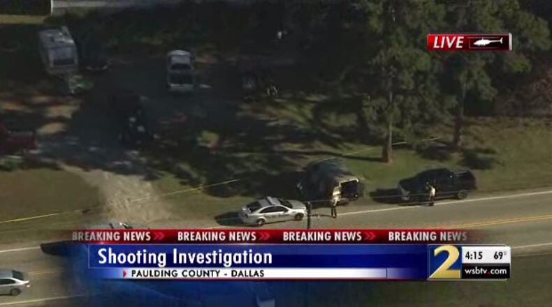 A shootout in Paulding County led to a man being struck in the leg and several people in custody, the Paulding County Sheriff's Office said.