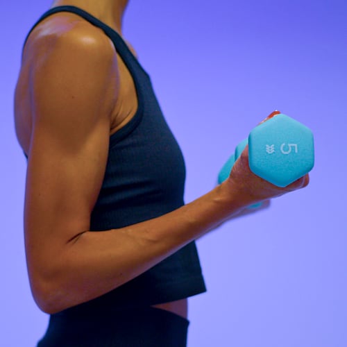 Strength training can boost metabolism while helping tone the body and strengthen the core. (Theodore Tae/The New York Times)