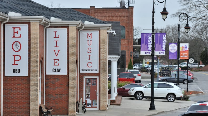 Red Clay Theatre & Arts Center (left) in Downtown Duluth on Wednesday, March 19, 2014. HYOSUB SHIN / HSHIN@AJC.COM