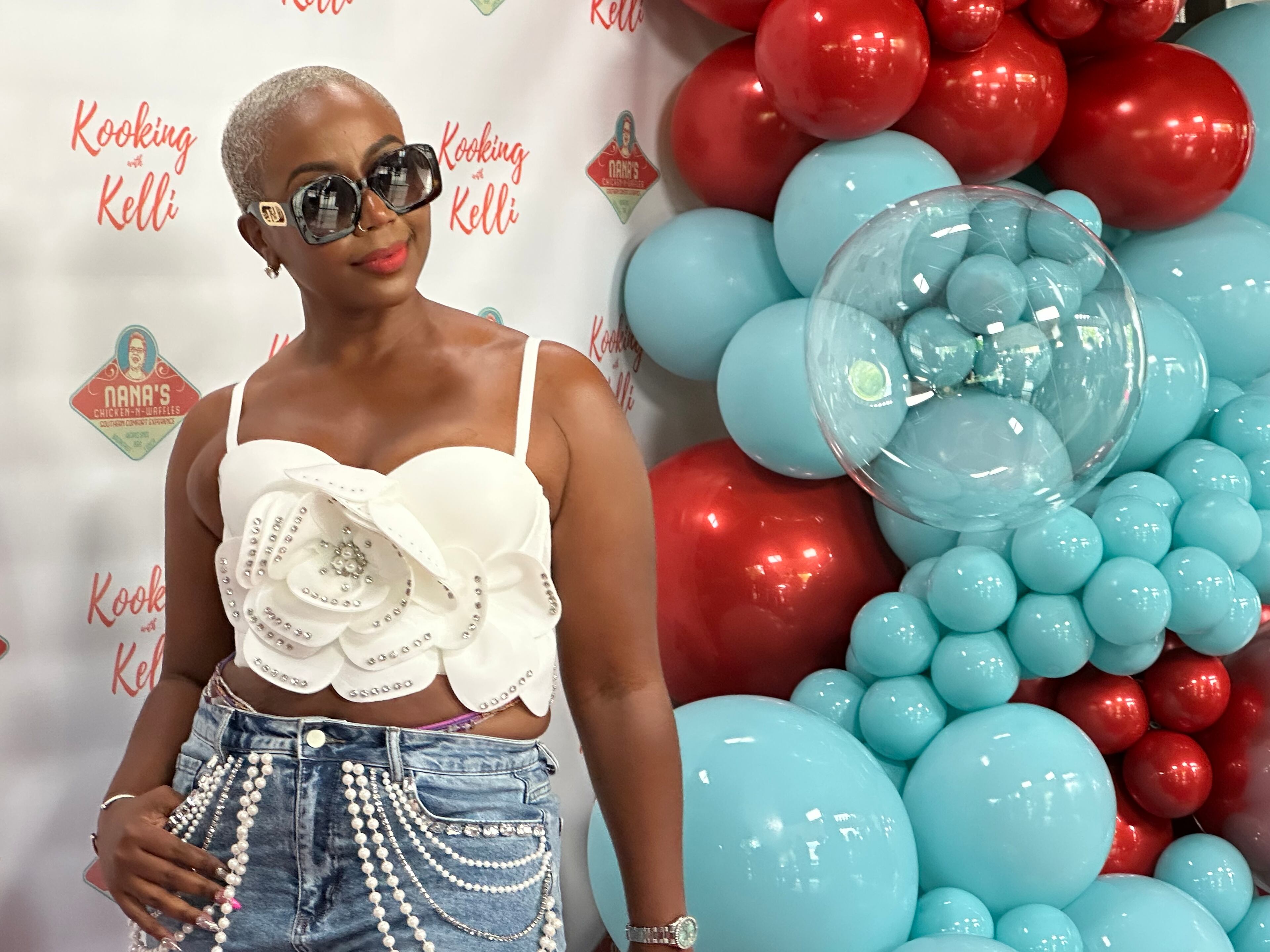 Slutty Vegan founder Pinky Cole recently stepped foot in another Atlanta franchise.